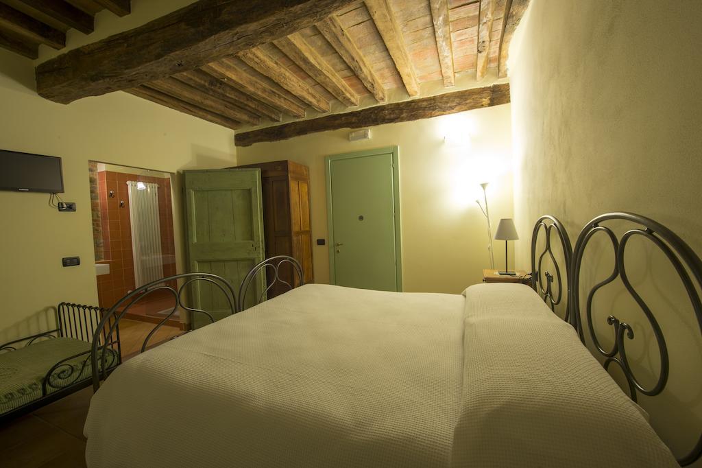Agriturismo Arte Contadina Fiorenzuola dʼArda Exterior foto